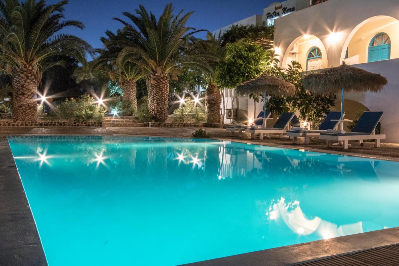 Petra Nera Hotel Perissa  Exterior photo