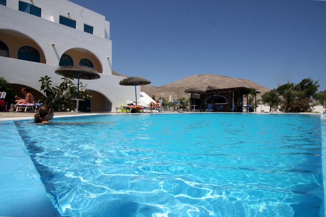 Petra Nera Hotel Perissa  Exterior photo